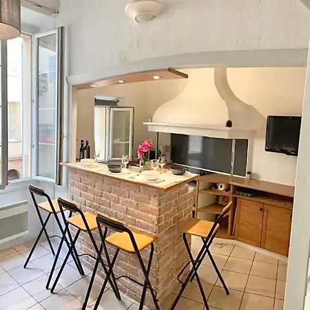 1 Bedroom - 12rp1 *