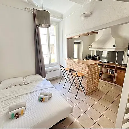 1 Bedroom - 12rp1 *